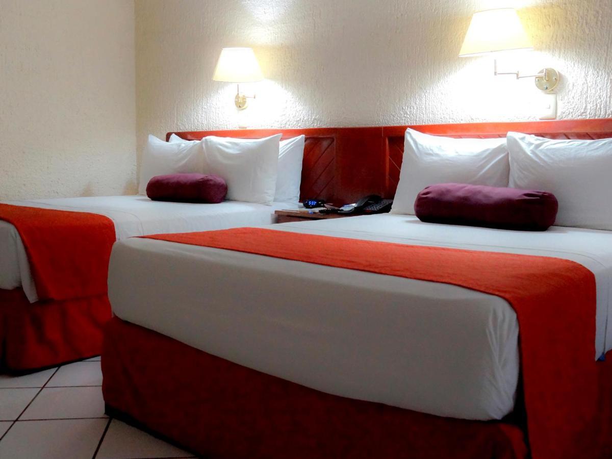 Hotel Brisa 코아트사코알코스 외부 사진