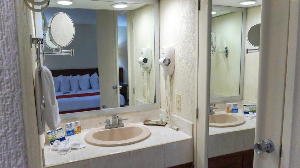 Hotel Brisa 코아트사코알코스 외부 사진